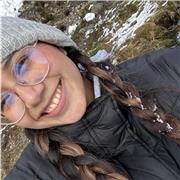 Doy a clases a todos los niños dependiendo de su nivel.